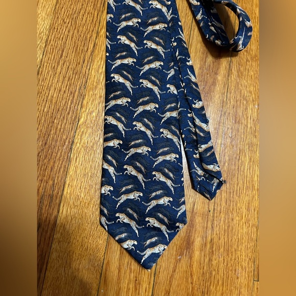 National Geographic Cheetah Mens Silk Neck Tie 59" Made In USA - Picture 2 of 6